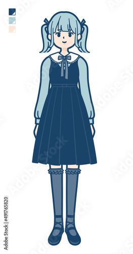 ゴスロリ衣装を着た若い女性の全身カット
