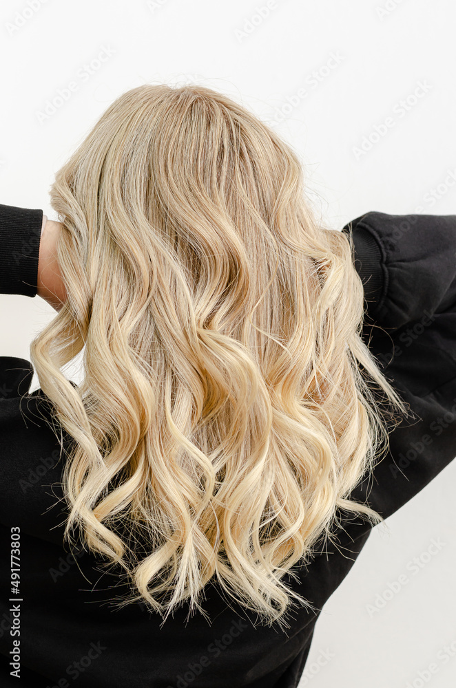 Naklejka premium Set of hair dyeing process. Modern trendy Air Touch technique for hair dyeing. Step 7 of 7