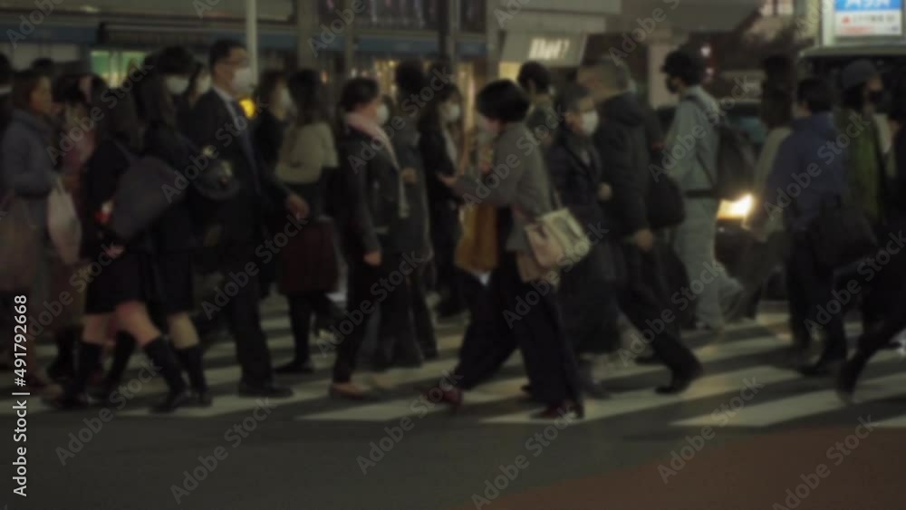 夜の人混み スローモーション 夜の人混み スローモーション