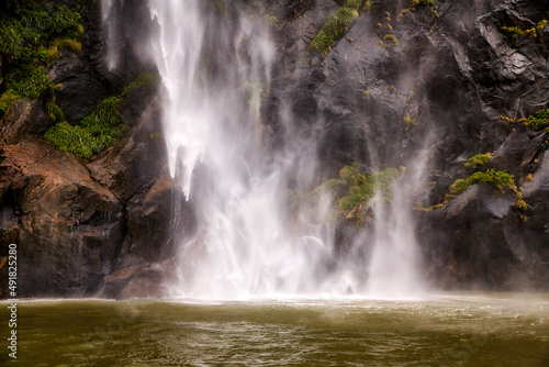 Fels, Wasser, Wasserfall. © Jane Be. The Picture