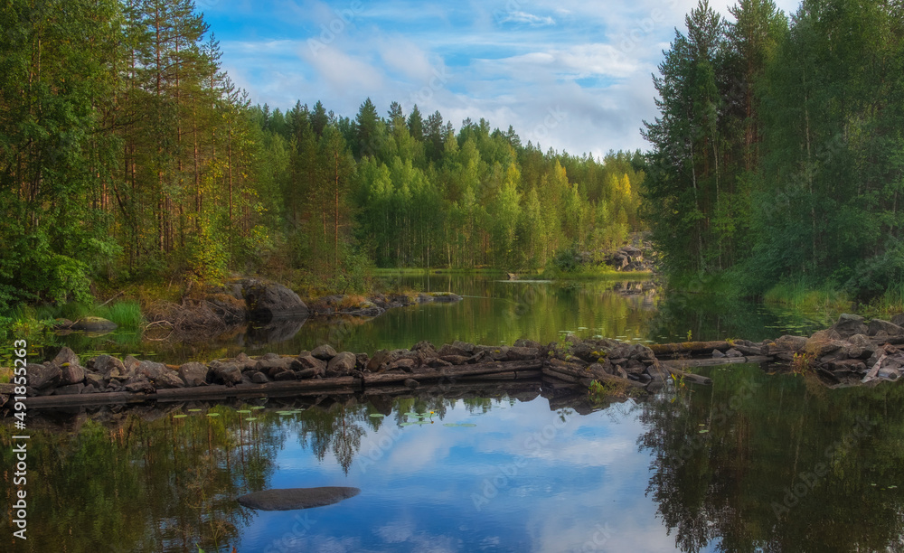 Fototapeta premium Lake Poor porog, threshold, on the river Suna Karelia, Russian landscape summer