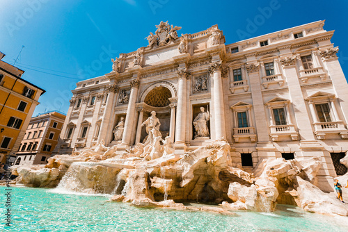 fountain di trevi city