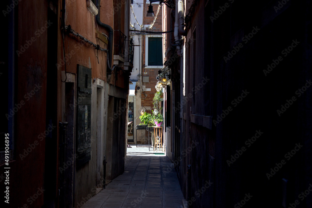 Venice narrow ally