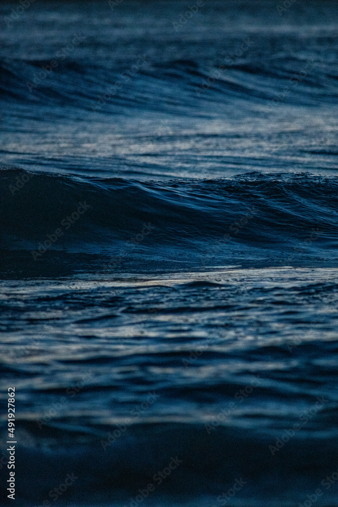 Waves Waves