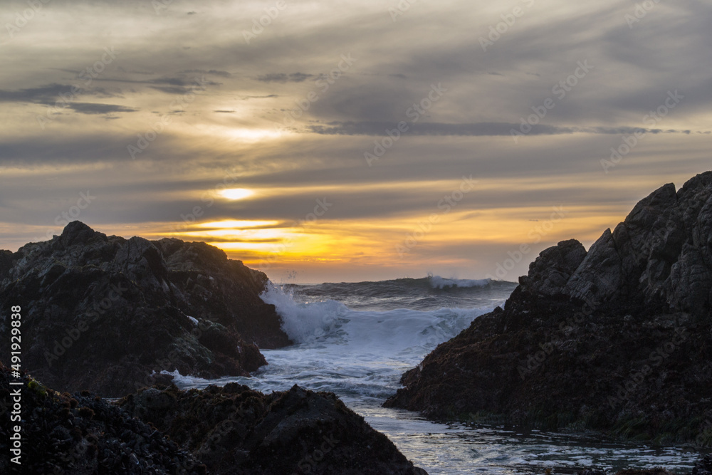 Beautiful Sunset & Crashing Waves in Bodega Bay, California