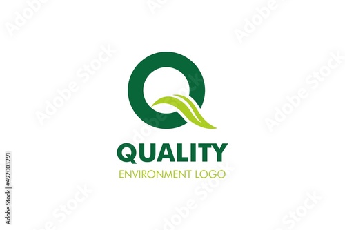 Letter Q Leaf Logo : Suitable for Agriculture Theme, Environment Theme, Initial Theme, Infographics and Other Graphic Related Assets.