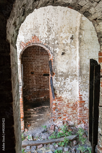 Fotografie ruins of an old Orthodox church