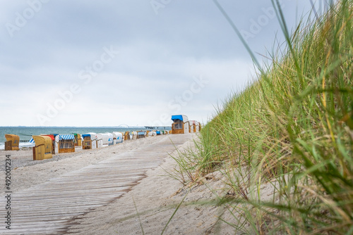 Blick am Strandweg entlang photo