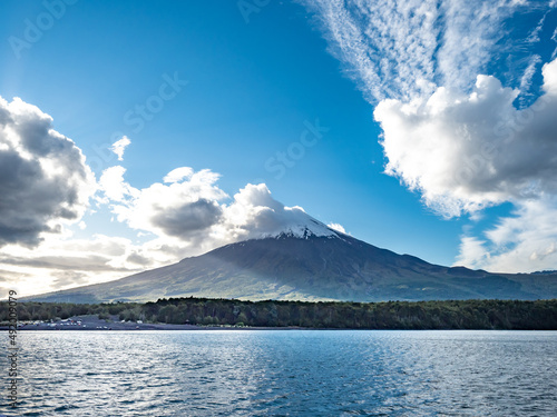 Fototapeta Naklejka Na Ścianę i Meble -  Todos los Santos (Allsaints) lake with the snow-capped Osorno volcano in the background, Vicente Rosales National Park, Puerto Varas, Chile