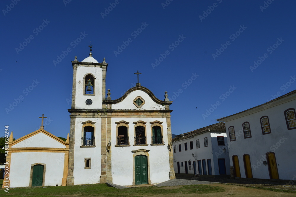 Igreja de Santa Rita no centro histórico de Paraty