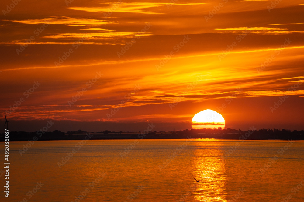 Sonnenaufgang über der Ostsee