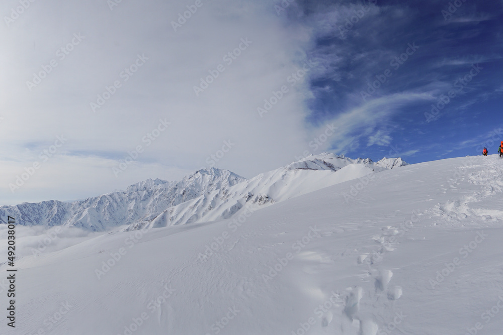 雪の白馬連山