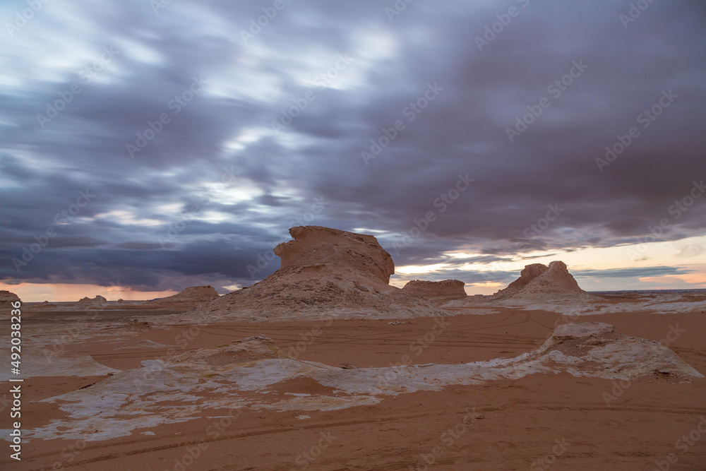 Wind eroded rock formations, Egyptian White Desert. Western Desert, Egypt