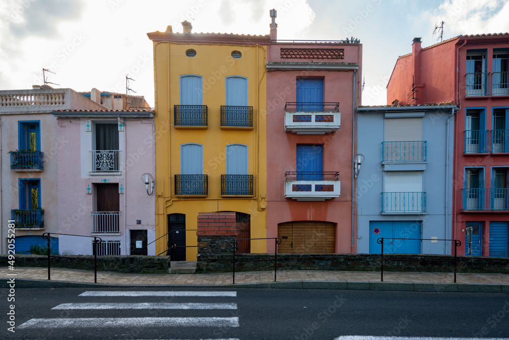 Fototapeta premium Collioure traditional village with colorful houses on the south of France