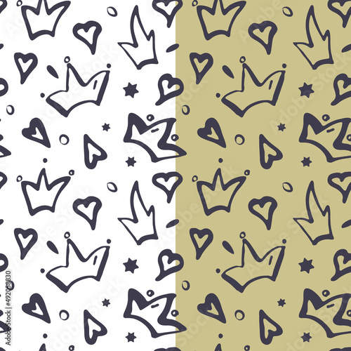 Crown  heart shapes ink brush  monochrome seamless pattern. Thick black doodle blob brush line. Hand drawn cartoon grunge style. Beige or white easy editable background. Vector