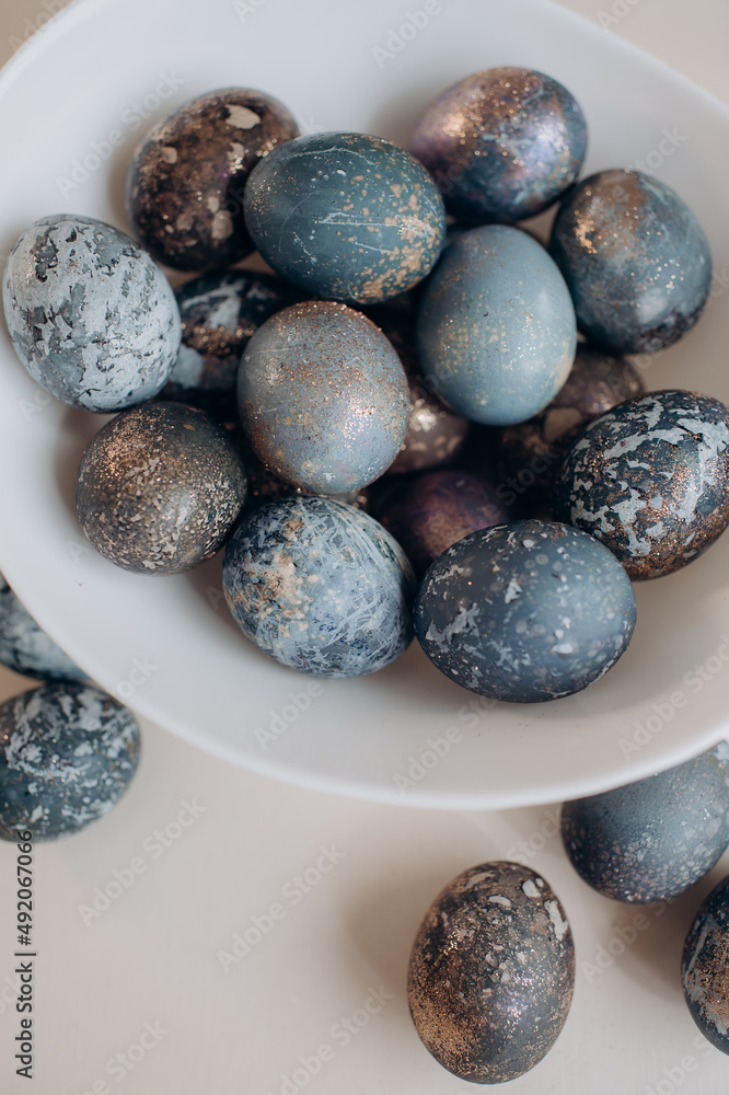 Unusual Easter eggs in blue shades with gilding Unusual Easter eggs in blue shades with gilding