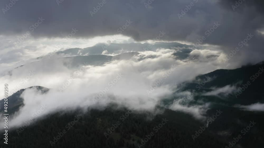 drone flies over the valley of the Prut River, next to the highest peak of the Carpathians - Mount Hoverla. Below the famous hotel, camping, the road to the tract Zaroslyak
drone flies over the valley of the Prut River, next to the highest peak of the Carpathians - Mount Hoverla. Below the famous hotel, camping, the road to the tract Zaroslyak
