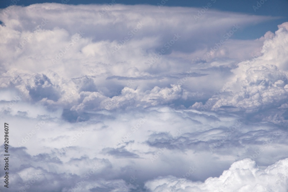 Massive Wolkenformationen Massive Wolkenformationen