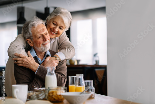 Tablou canvas Elderly couple in love