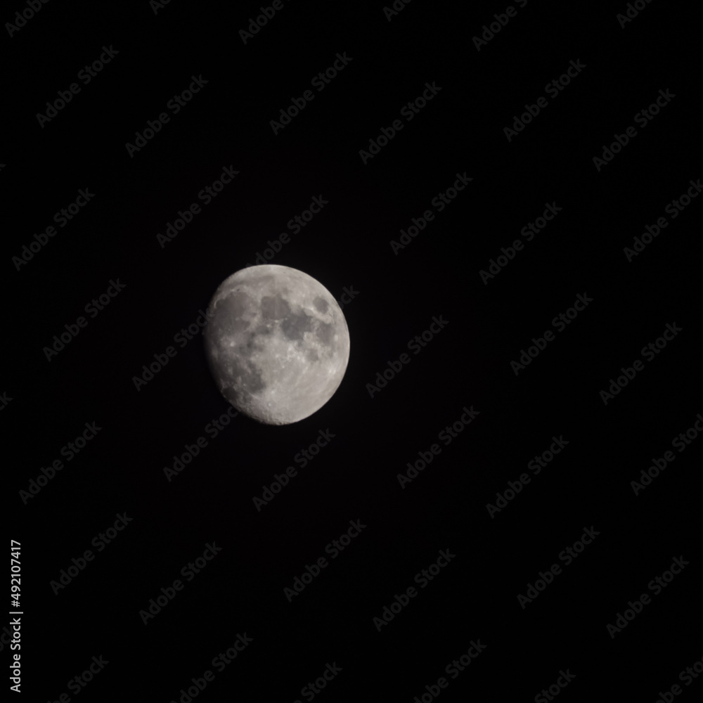 Moon Timelapse, Stock time lapse : Full moon rise in dark nature sky, night time. Full moon disk time lapse with moon light up in night dark black sky. High-quality free video footage or timelapse Moon Timelapse, Stock time lapse : Full moon rise in dark nature sky, night time. Full moon disk time lapse with moon light up in night dark black sky. High-quality free video footage or timelapse