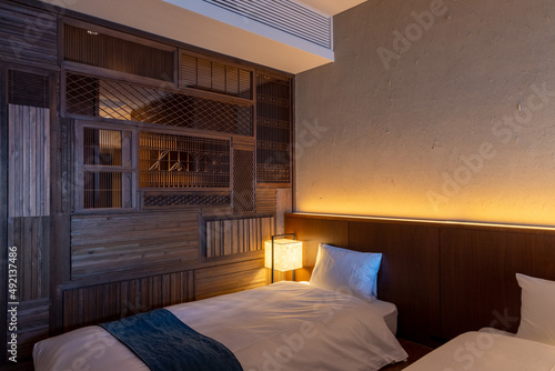 和風壁柄の寝室の行灯 photo