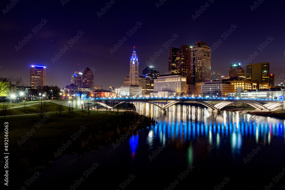 Obraz premium Columbus Ohio Skyline at Night