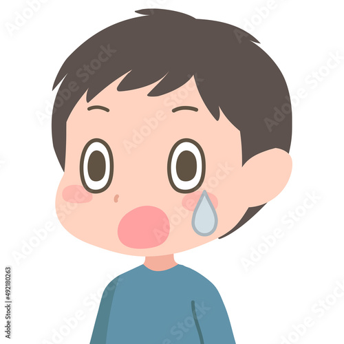 目を見開いて驚く男の子のイラスト