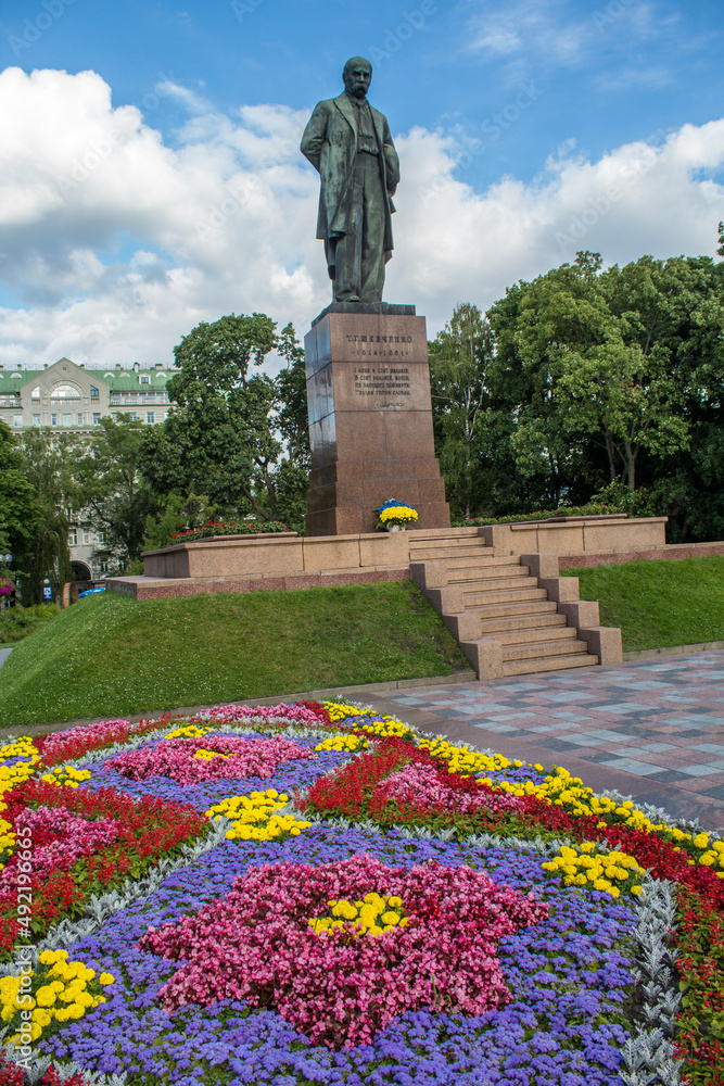 Monument to Taras Shevchenko in the park in Kyiv