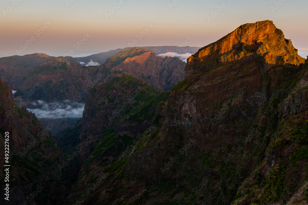 BICA DA CANA Madeira Sunrise, Sunset Portugal Islands above the cloud 
