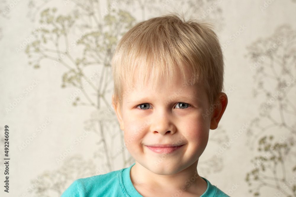 Fototapeta premium Smiling blond boy