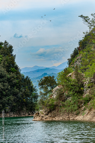 Lago di turrite, colline appennino toscano panorami photo