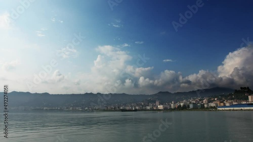 Wallpaper Mural Rize City Center 4K Time Lapse from the sea. Torontodigital.ca