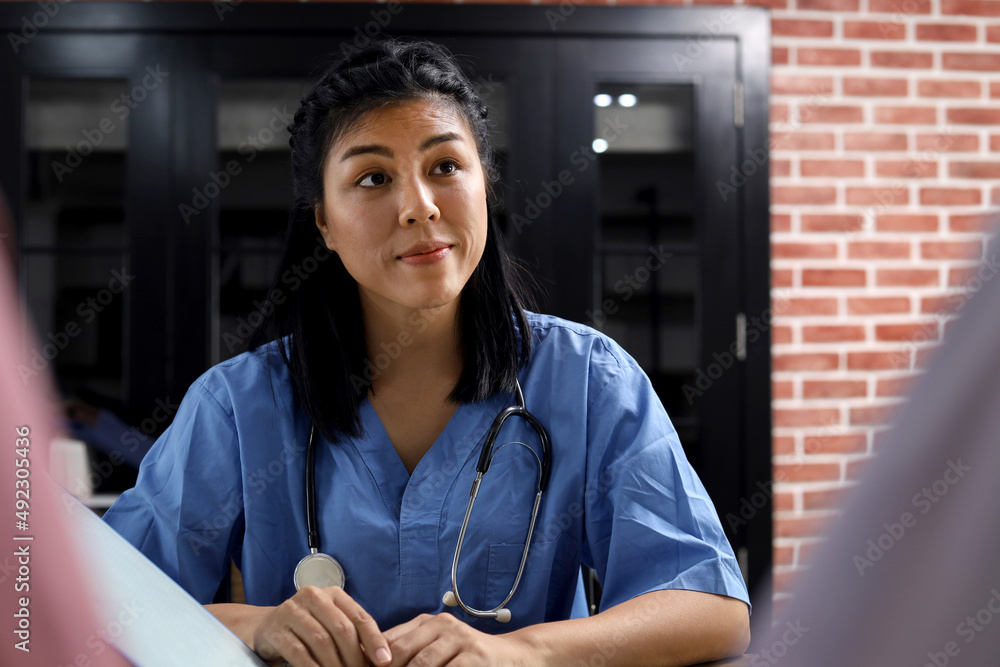 The young doctor is interested and gives advice to patients. The young doctor is interested and gives advice to patients.