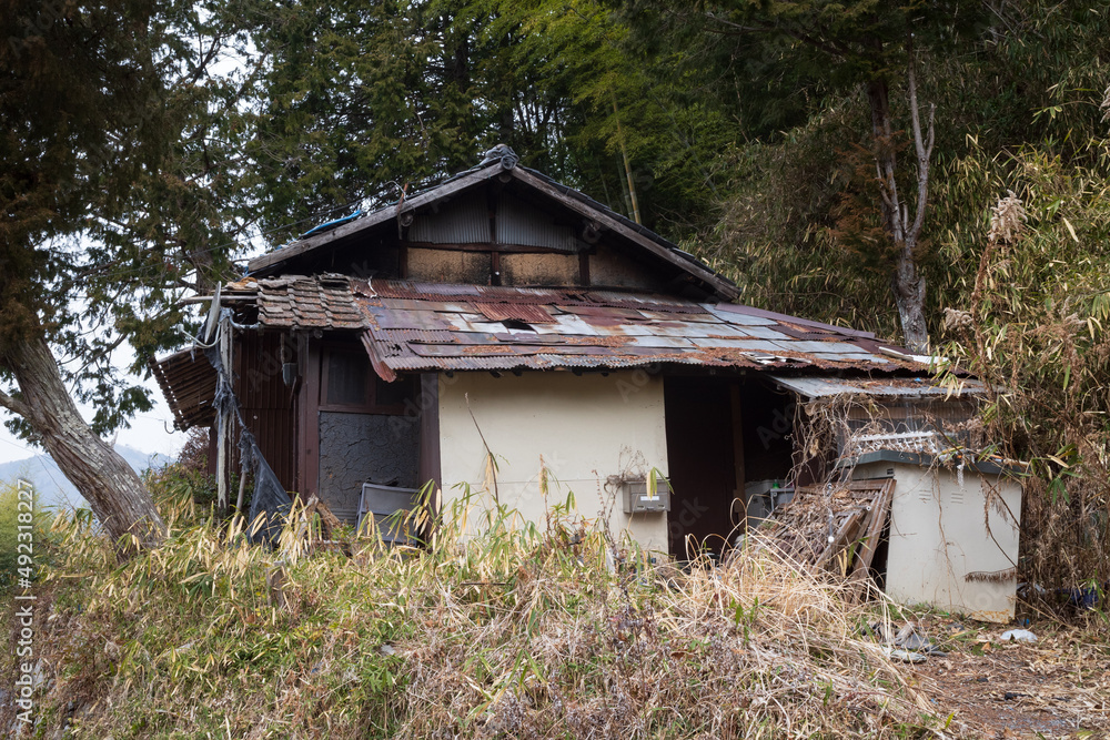 日本の岡山県美咲町の大垪和西で見つけたとても古くて美しい建物 日本の岡山県美咲町の大垪和西で見つけたとても古くて美しい建物