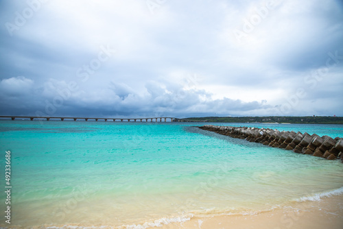 宮古島　与那覇前浜ビーチの風景 © スプやん