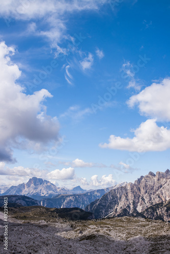 Fototapeta Naklejka Na Ścianę i Meble -  Mountain trail Tre Cime di Lavaredo in Dolomites in Italy