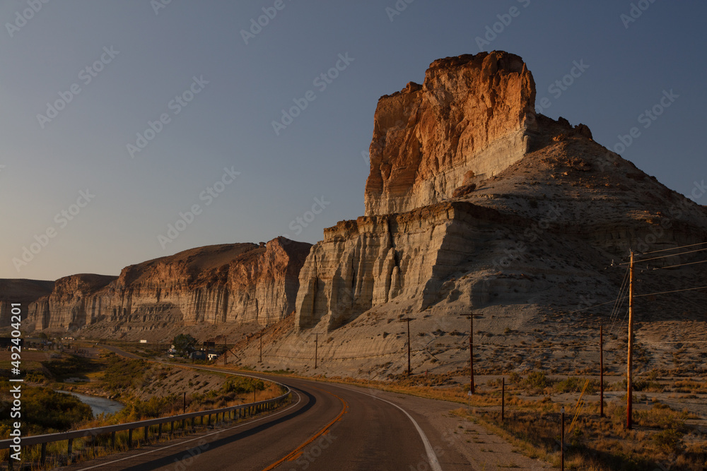 Fototapeta premium Buttes, rocks and mountains in Green River, Wyoming.
