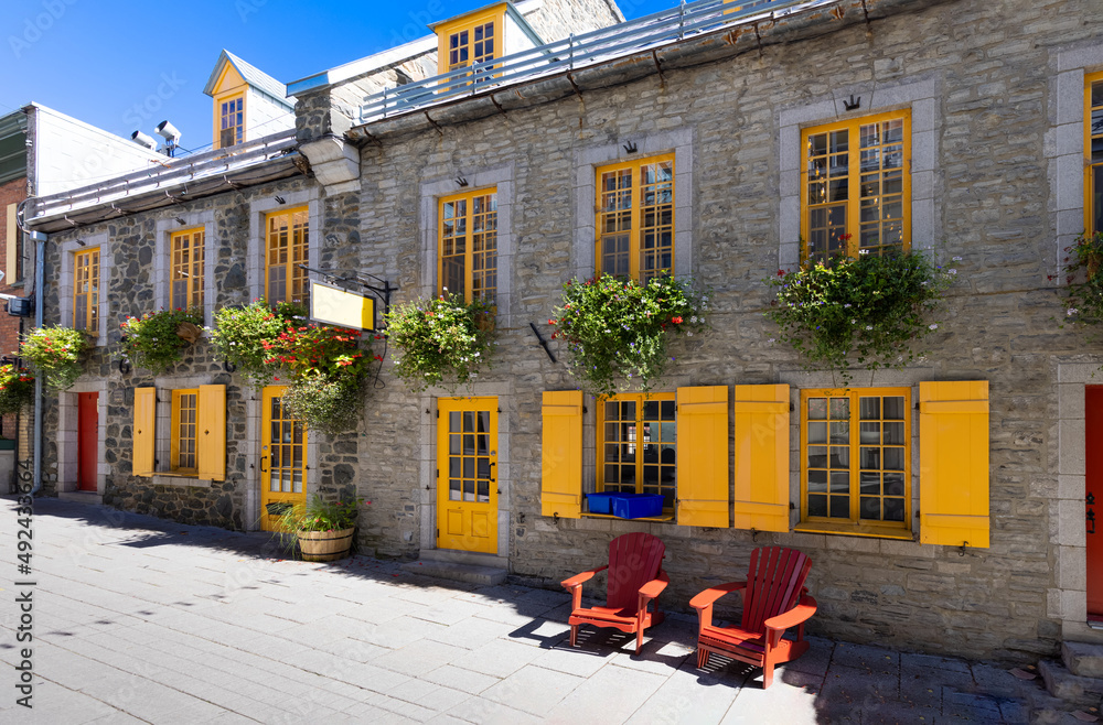 Fototapeta premium Canada, Old Quebec City tourist attractions, Petit Champlain lower town and shopping district.