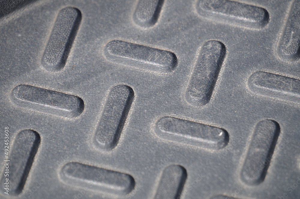 Slip-proof running board tread pattern Slip-proof running board tread pattern