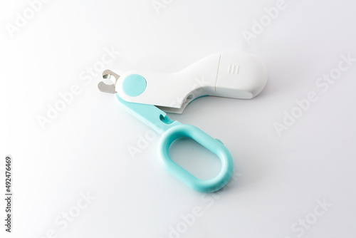 PLIERS FOR PETS SUCH AS CATS, DOGS, RABBITS, BIRDS