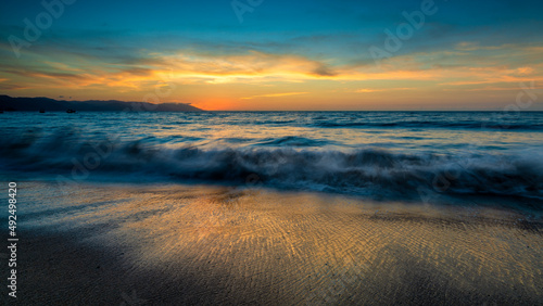 Ocean Sunset Landscape Wave High Resolution 16:9 Ratio © mexitographer