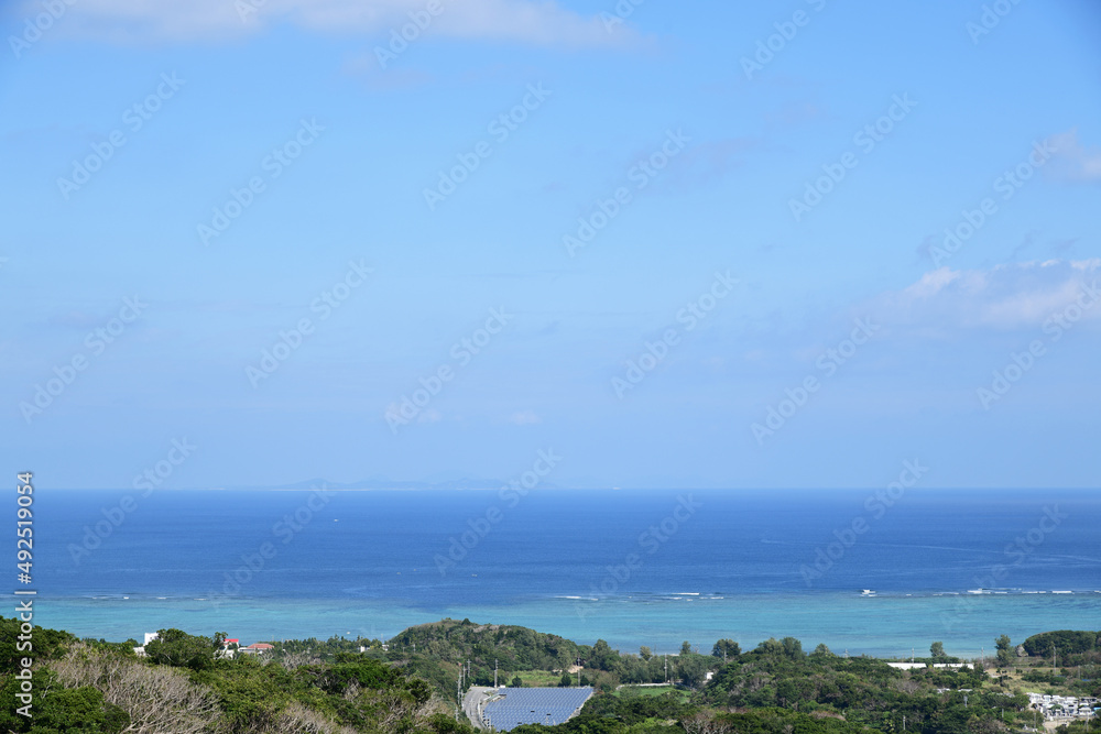 沖縄の海の風景