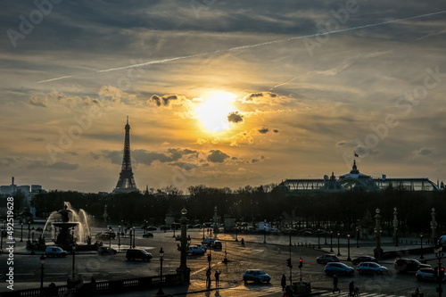 Paris Place de la Concorde Grand palais France coucher de soleil Tour eiffel