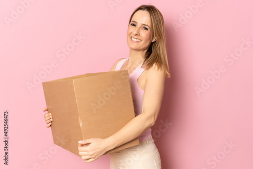 post, package and delivery concept - smiling woman in casual clothes with parcel box © Danko