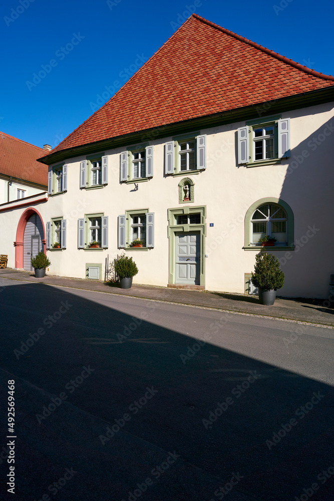 Historisches Ortszentrum des Weinortes Sommerach an der Vokacher Mainschleife, Landkreis Kitzingen, Unterfranken, Franken, Bayern, Deutschland