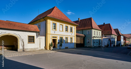 Historisches Ortszentrum des Weinortes Sommerach an der Vokacher Mainschleife, Landkreis Kitzingen, Unterfranken, Franken, Bayern, Deutschland