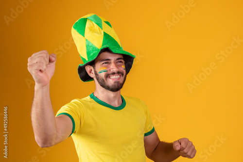 Canvastavla Brazilian football fan emotions: celebrating, excited, happy