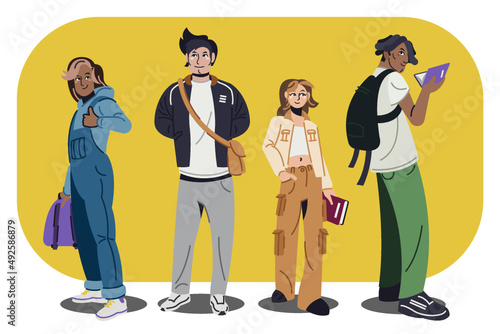 Quatre étudiants souriants