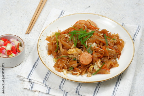 kwetiaw goreng  or called Char Kwe Teow.Popular in Indonesia, Malaysia and Singapore