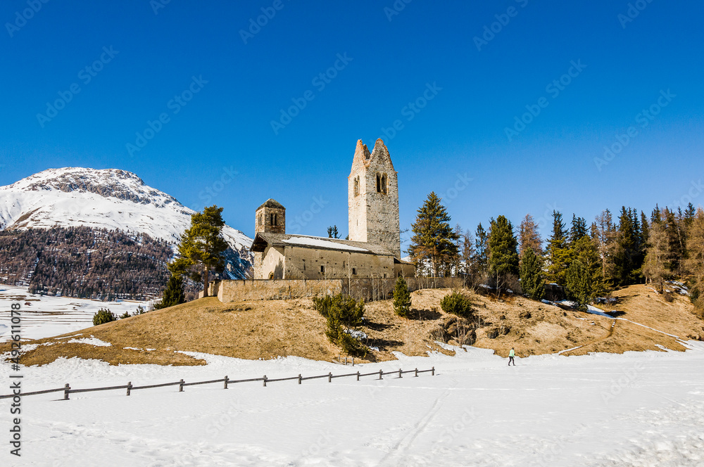 Celerina, San Gian, Kirche, Langlauf, St. Moritz, Oberengadin, Engadin, Pfarrkirche, Wanderweg, Winter, Wintersport, Alpen, Graubünden, Schweiz